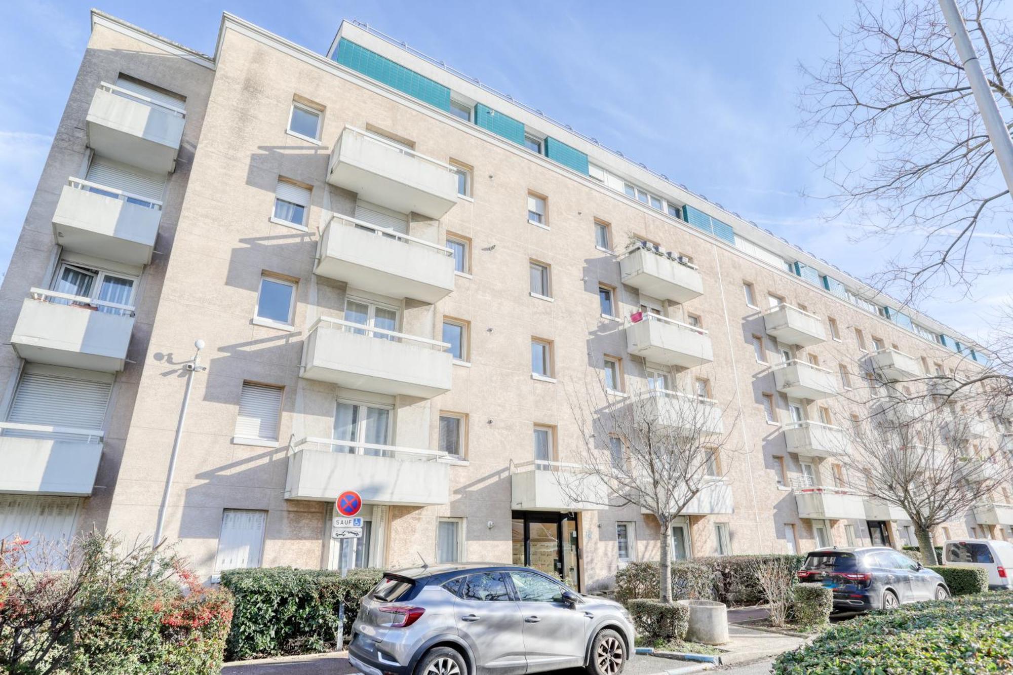 Le Warm Cocon - Spacieux T3 - 5 Personnes - Wifi Et Parking Rosny-sous-Bois Zewnętrze zdjęcie
